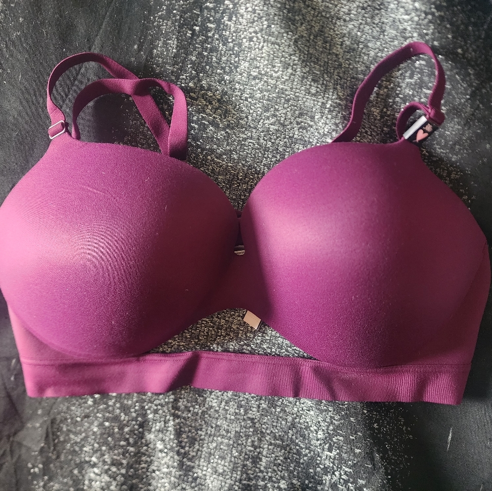 Incredible by VS 38D bra